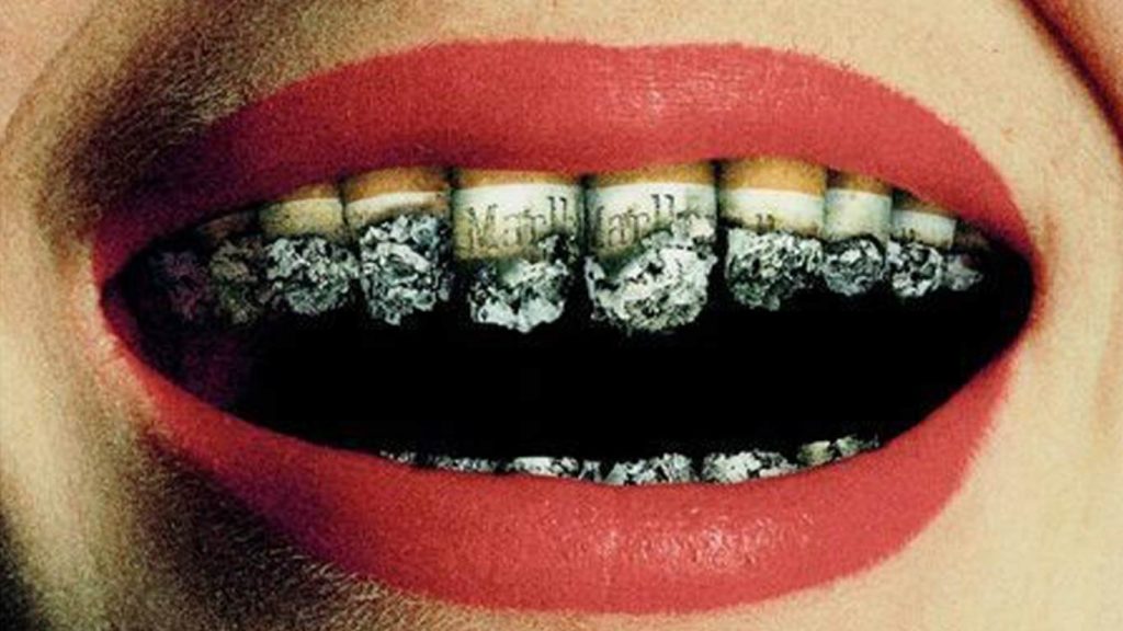 اثر دخانیات بر دندان