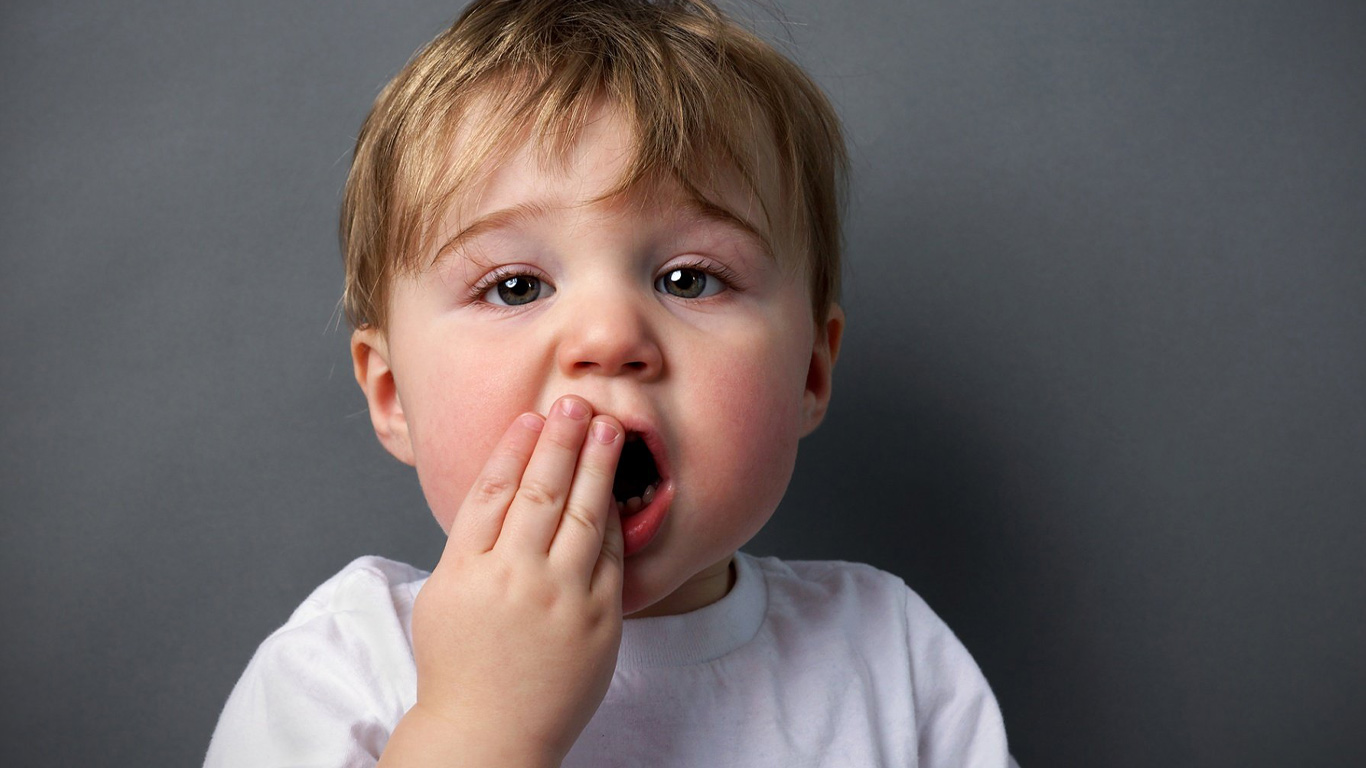 علت بوی بد دهان کودک چیست
